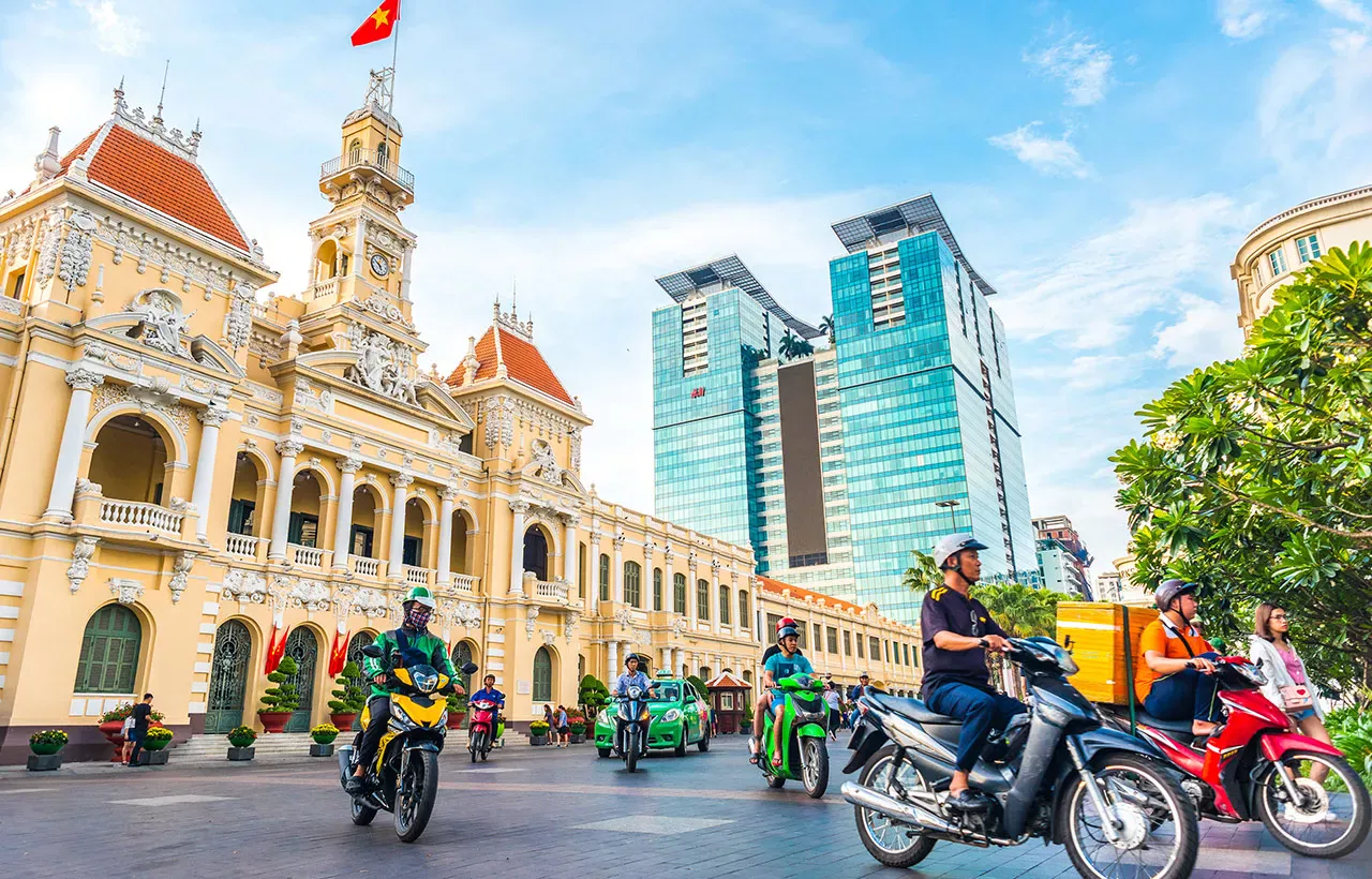 Complete Vietnam